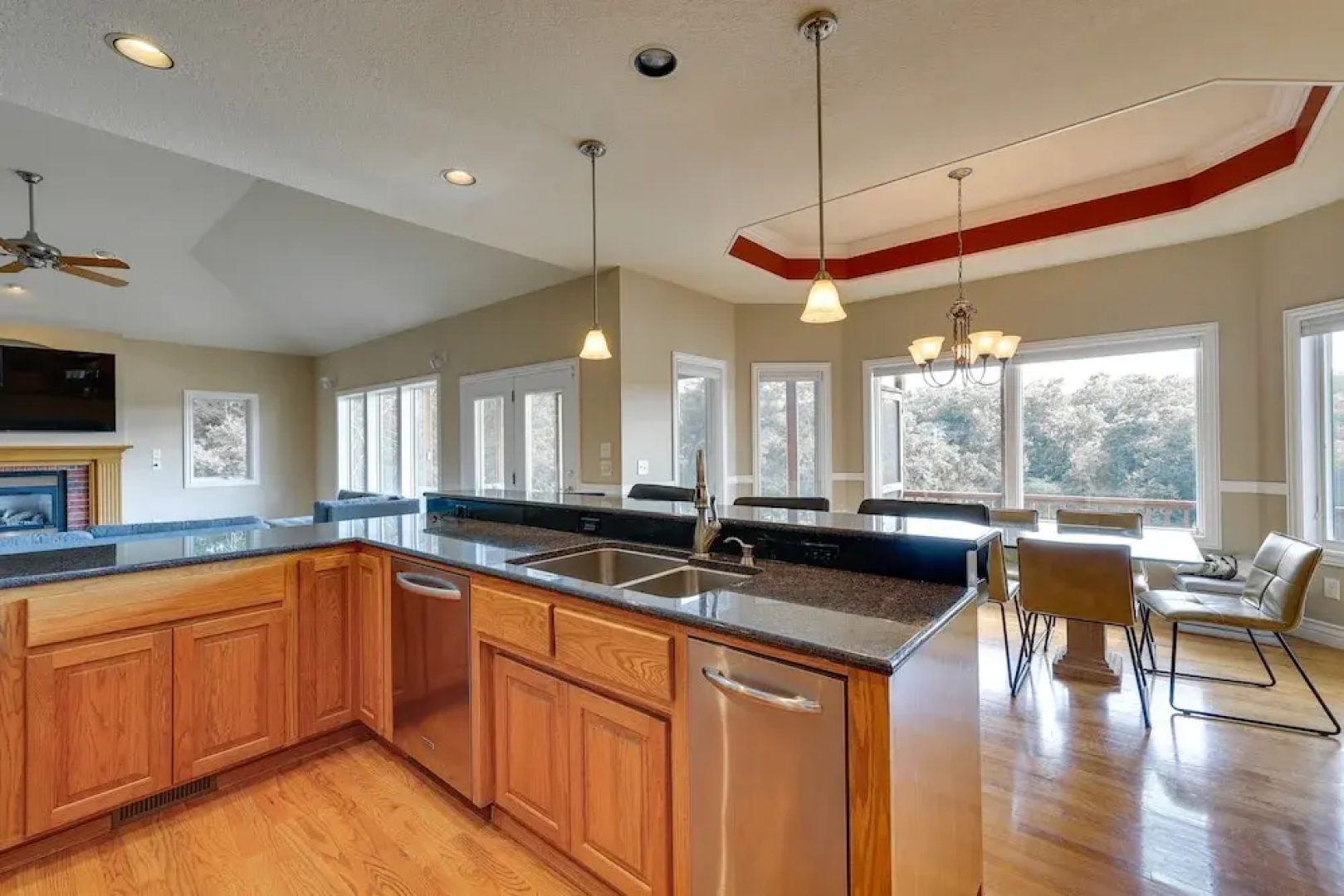 Lakefront Bella Vista Home w/ Game Room & Dock!