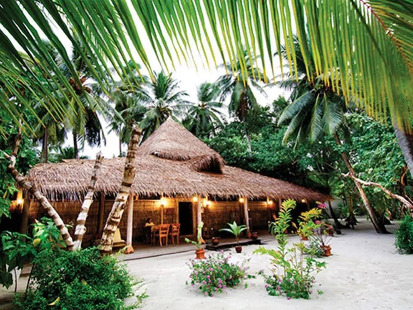 Diamonds Athuruga Maldives Resort & Spa