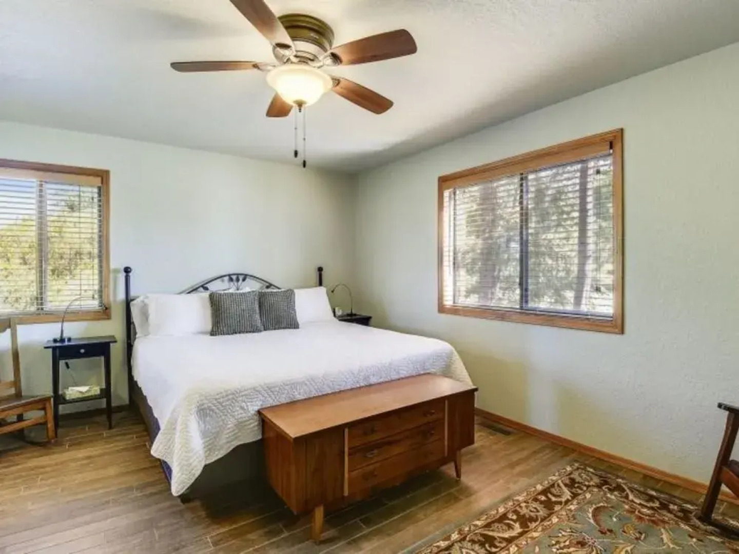 Pine Vista 3 Br Home by RedAwning