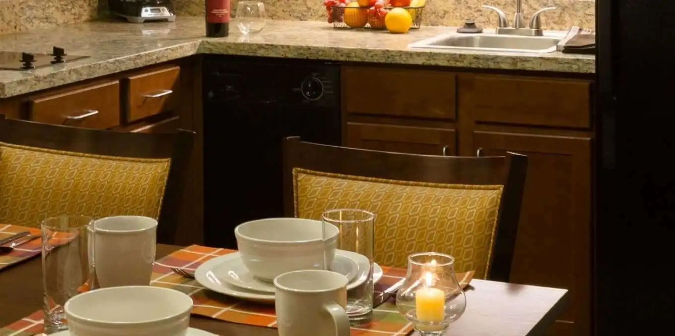 Teddy's Residential Suites Watford City