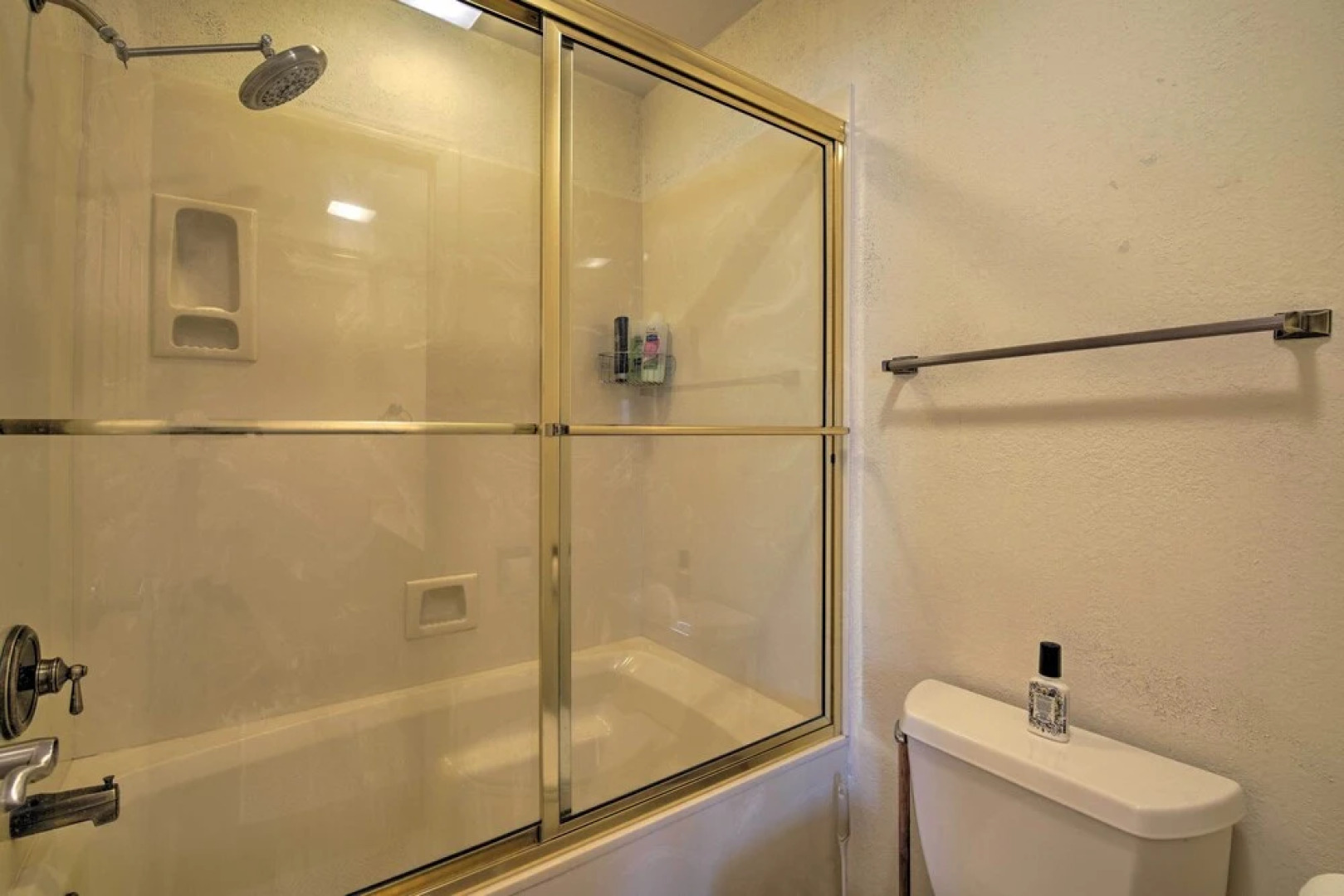 Inviting Home w/ Pool & Hot Tub on Table Rock Lake