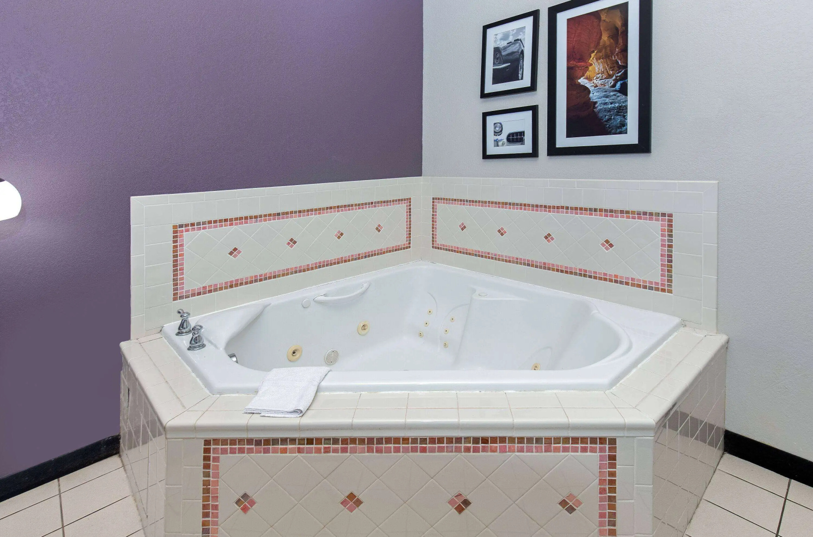 La Quinta Inn & Suites by Wyndham Bowling Green