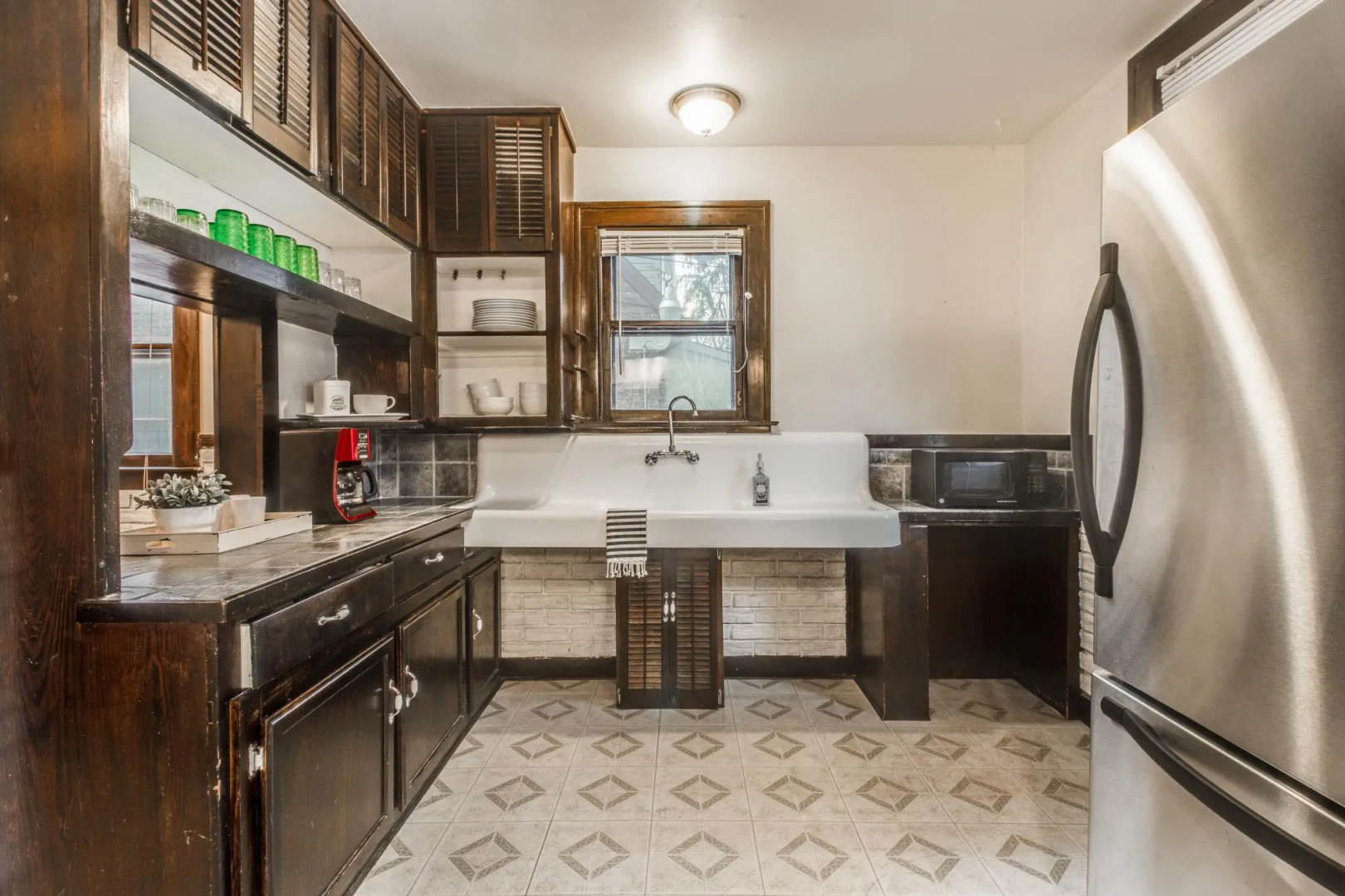 Glamorous Green Beauty