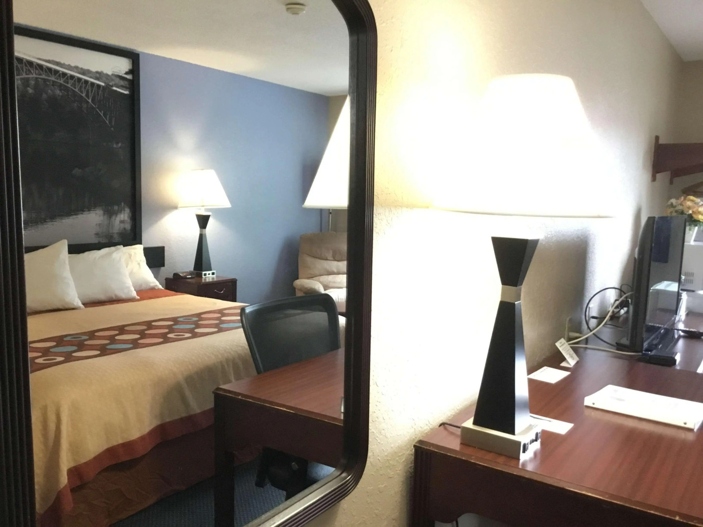 Super 8 By Wyndham Gardner