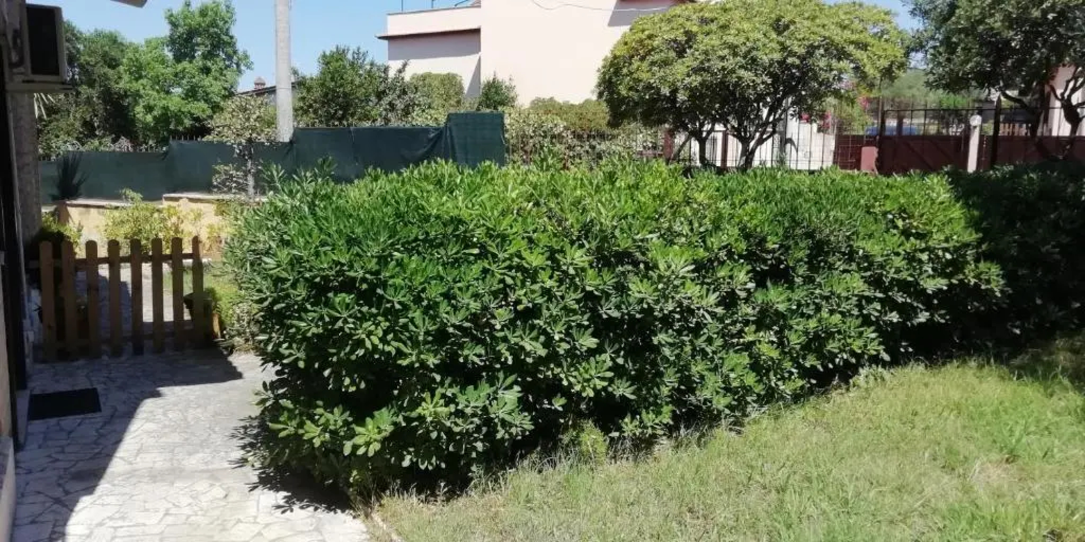 Monolocali e stanze in Villa a 350 mt spiaggia libera Lido delle Sirene