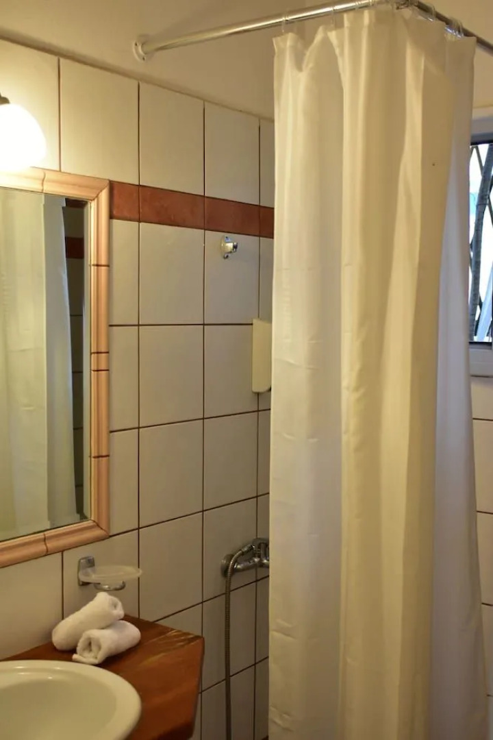 Epidavros Plaza Hotel - Music Bar