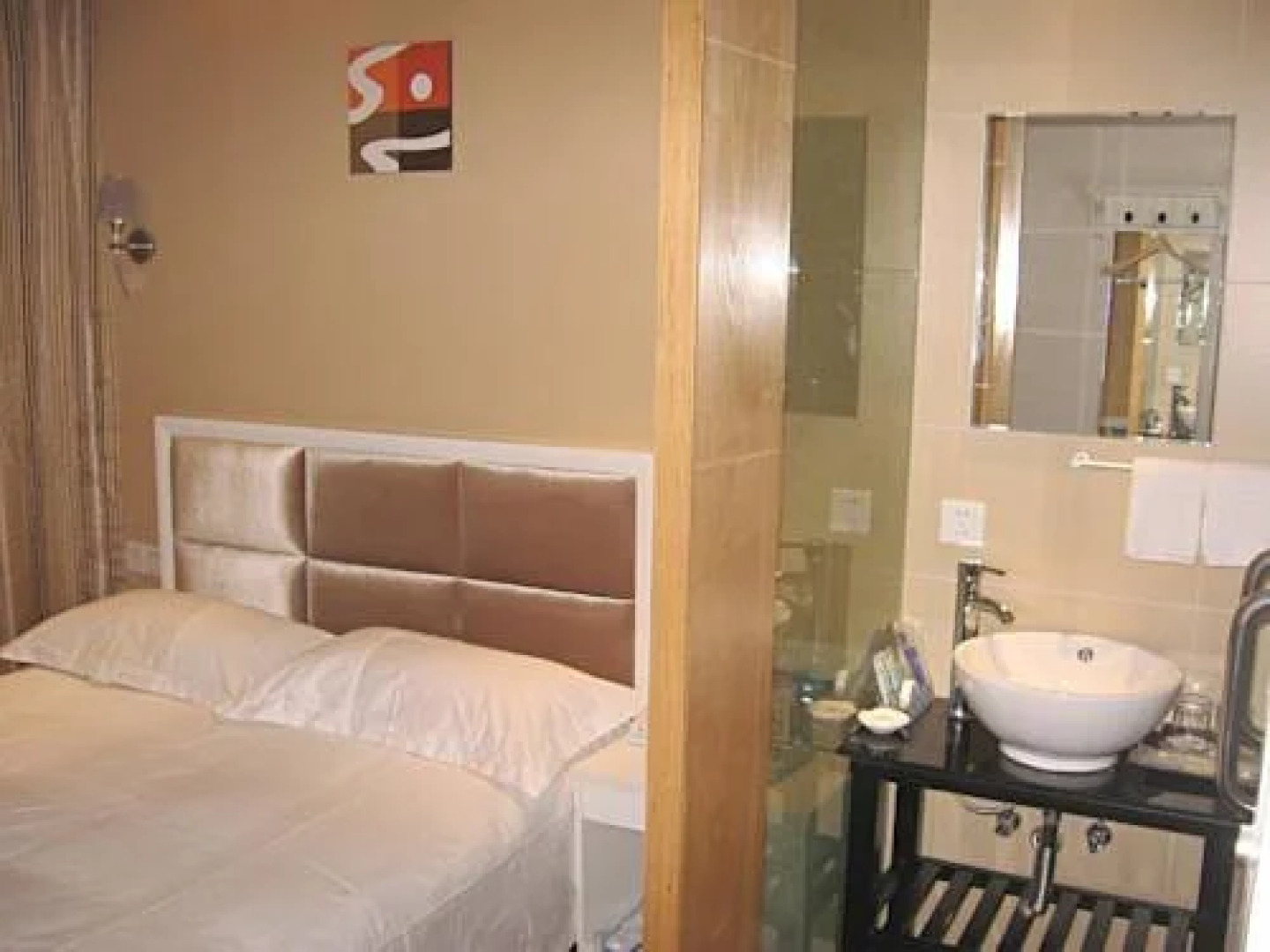 Yihao Business Hotel