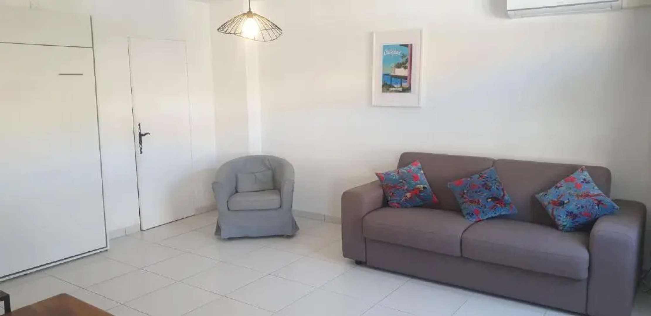 Studio Avec Parking Prive