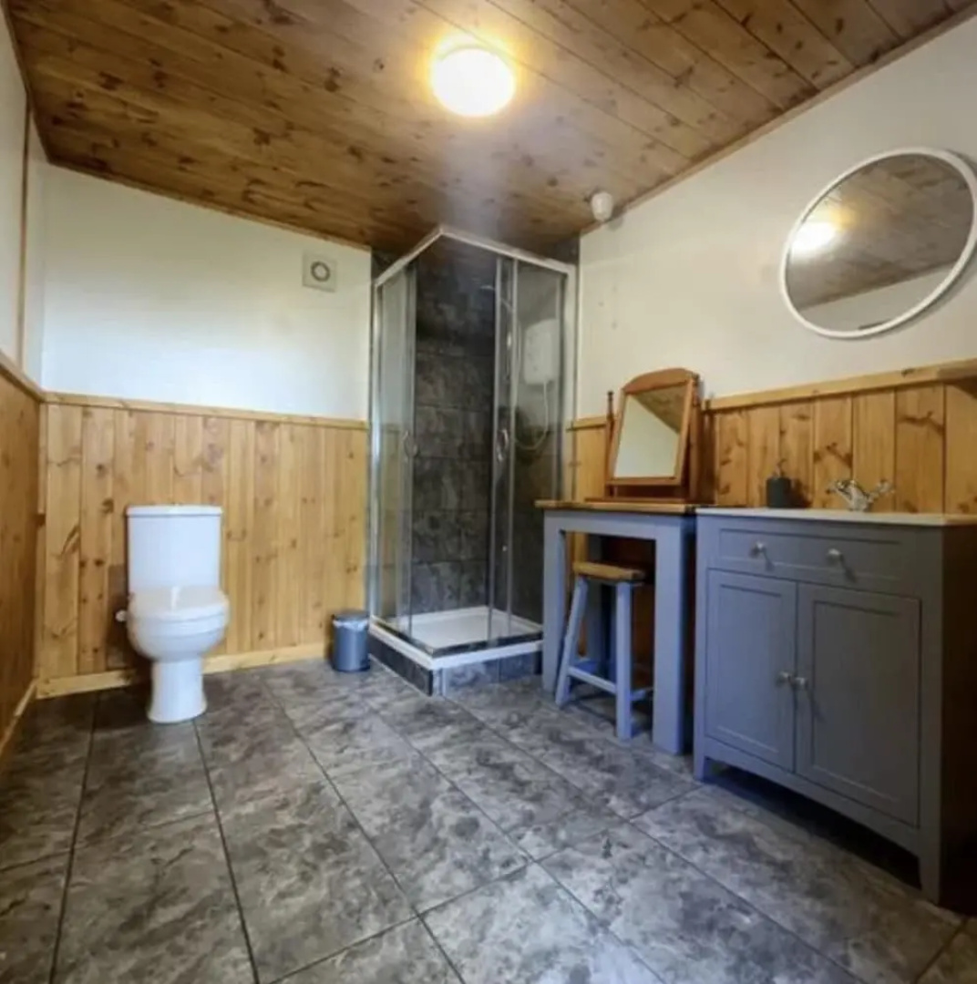 Inviting 1-bed Cabin in Newmarket