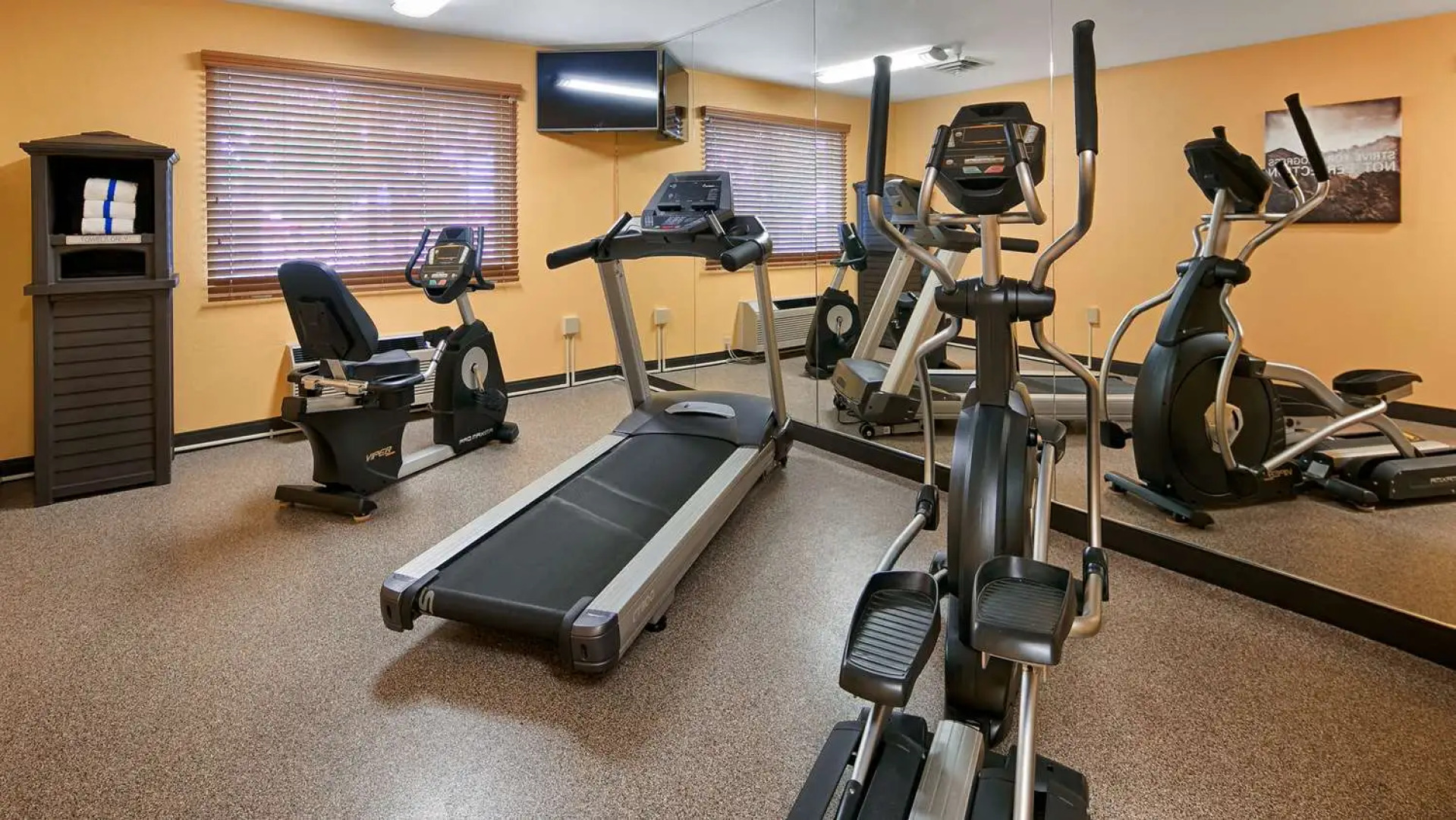 Best Western Flora Inn