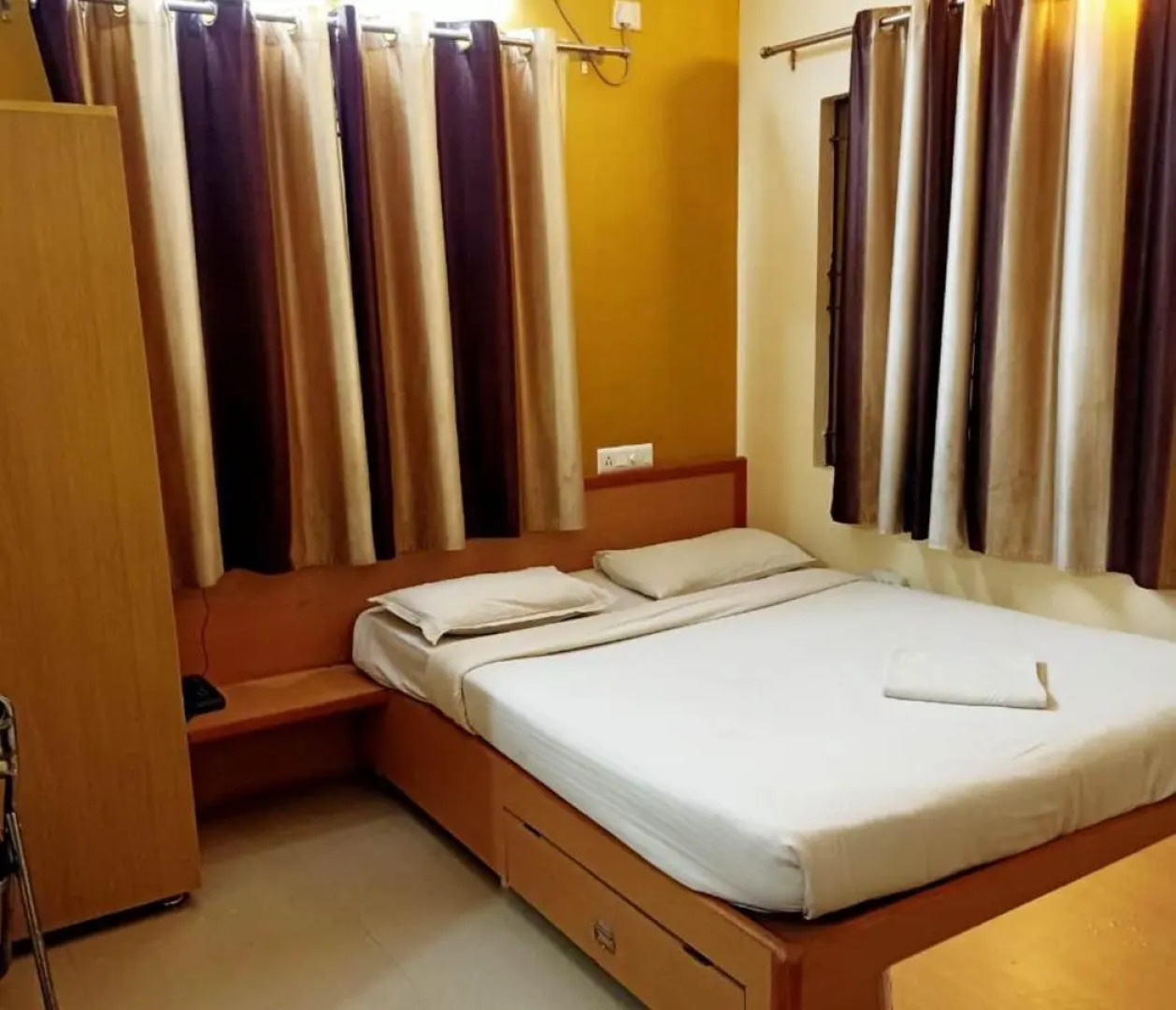 Hotel Brishen and Gavins Inn