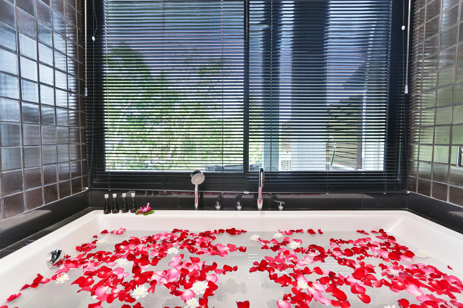 Ayara Kamala Resort & Spa