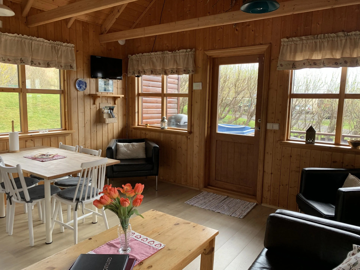 Ásólfsskáli Cottage