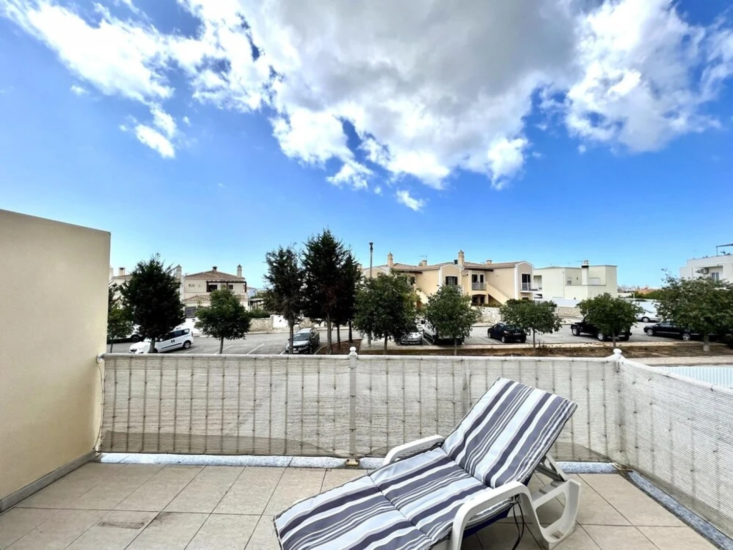 P RA Brightness Villa by Homing