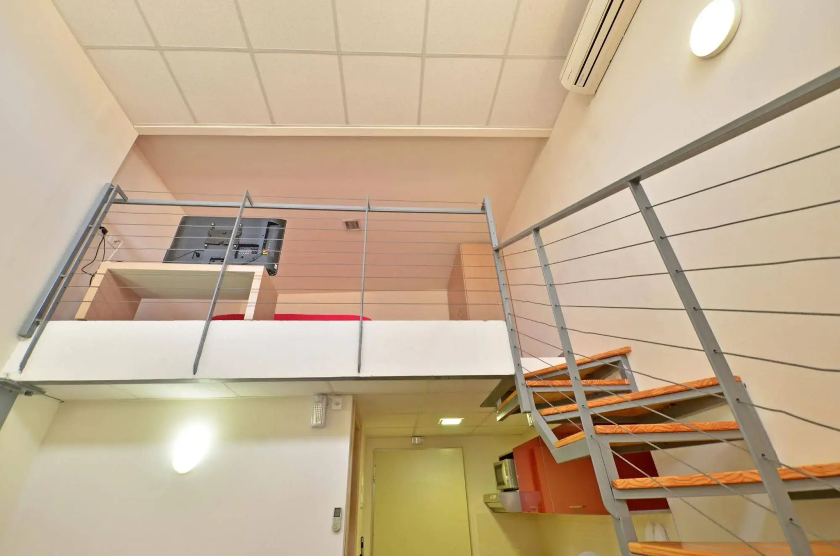 Dormitory Levontine 14