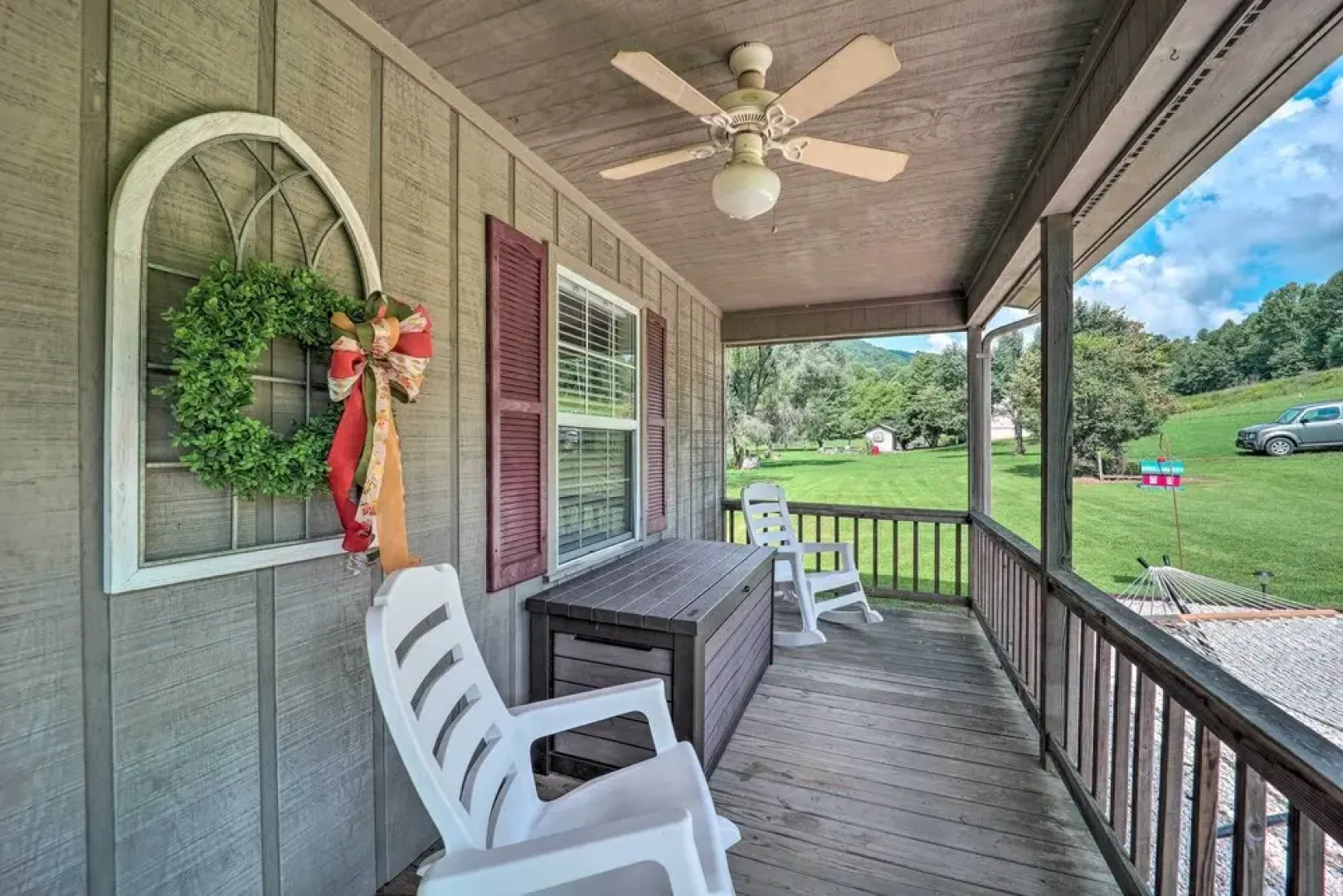 Deep Gap Cottage w/ Fire Pits - Hike & Ski!