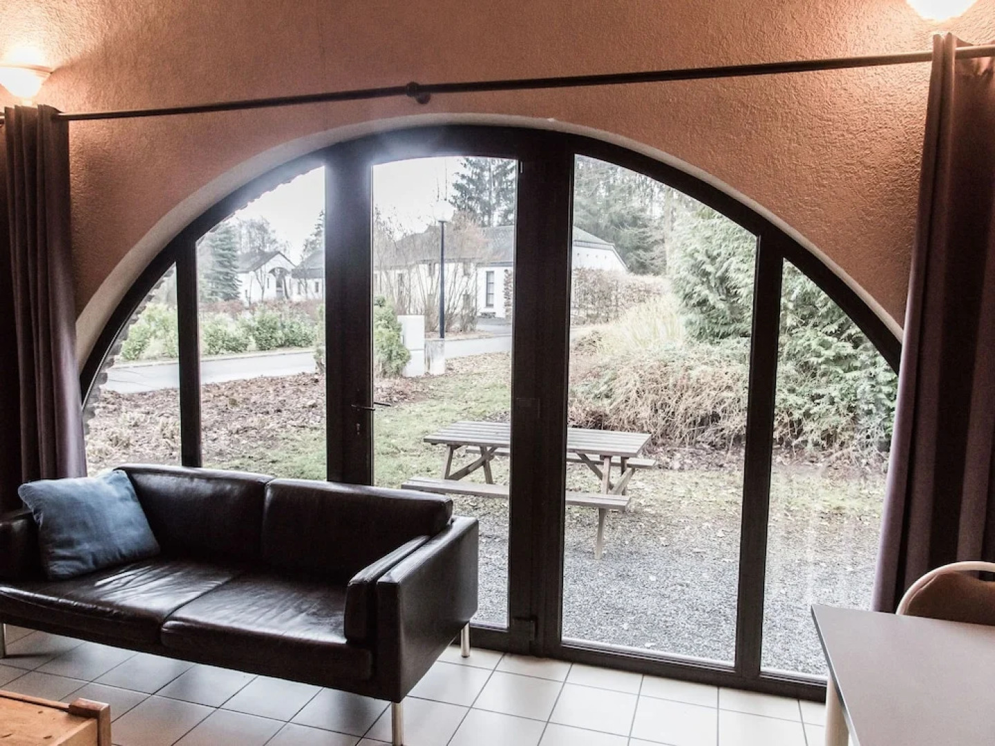 Tidy holiday home with a terrace located in the Ourthedal