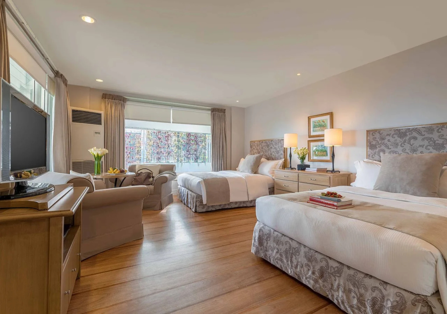 Discovery Country Suites