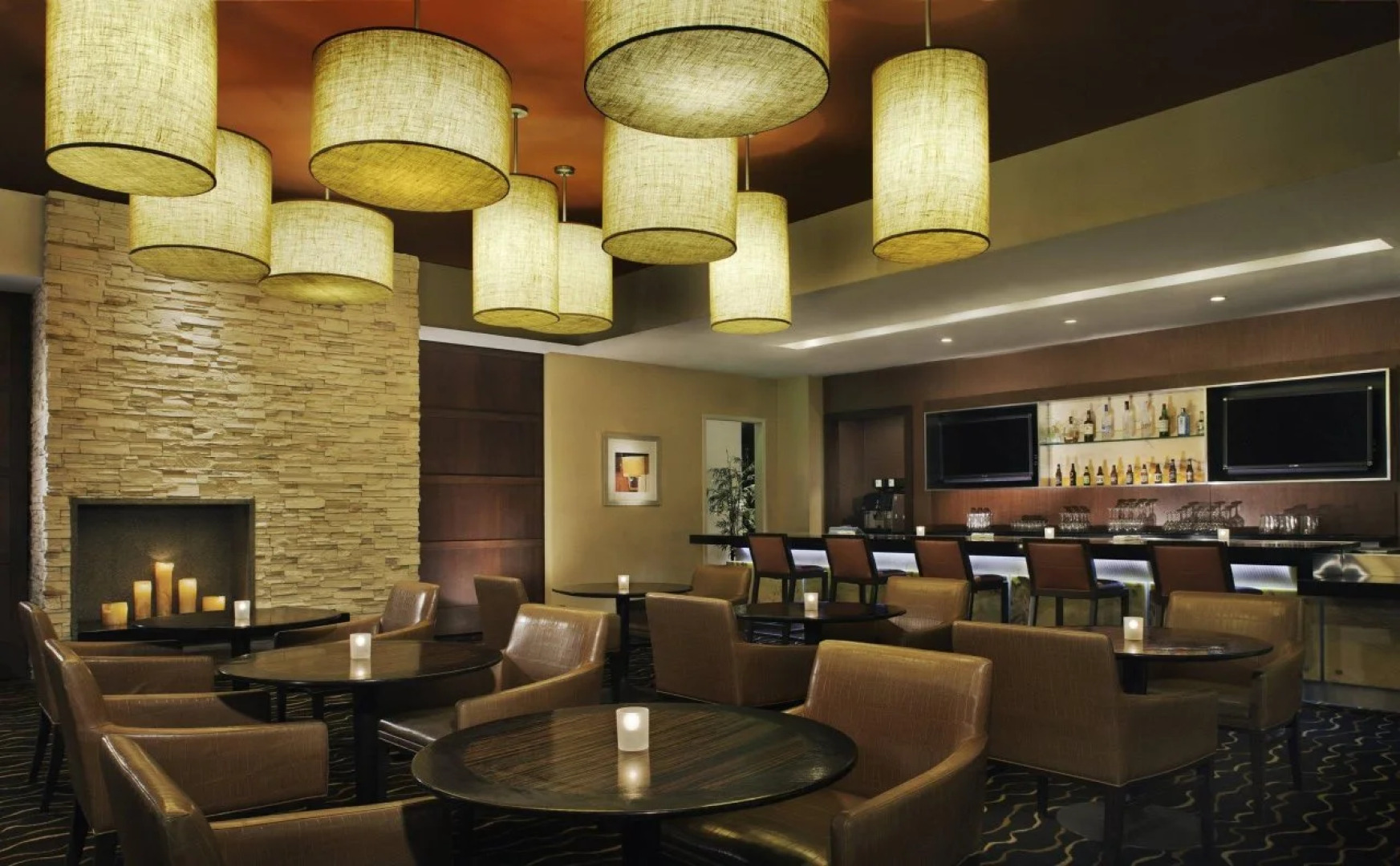 Courtyard by Marriott Los Angeles - Sherman Oaks