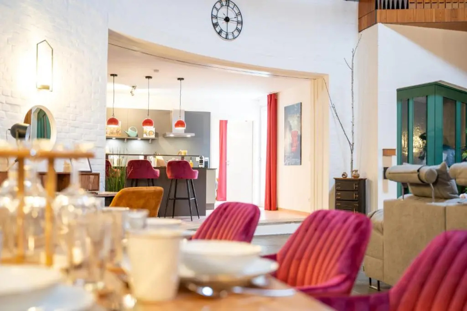 dreamcation - Wohnen in KIRCHE, 3D-Tour, Terrasse, BBQ, Küche, Kamin, 180qm