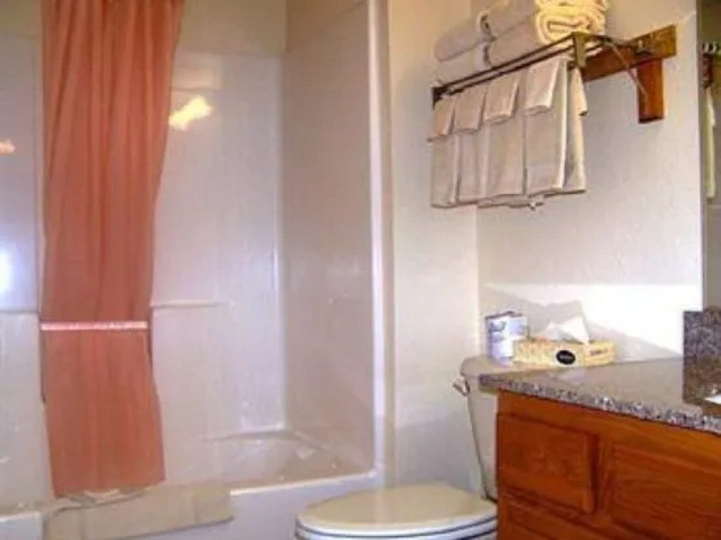 Baymont Inn & Suites Essex Burlington Area