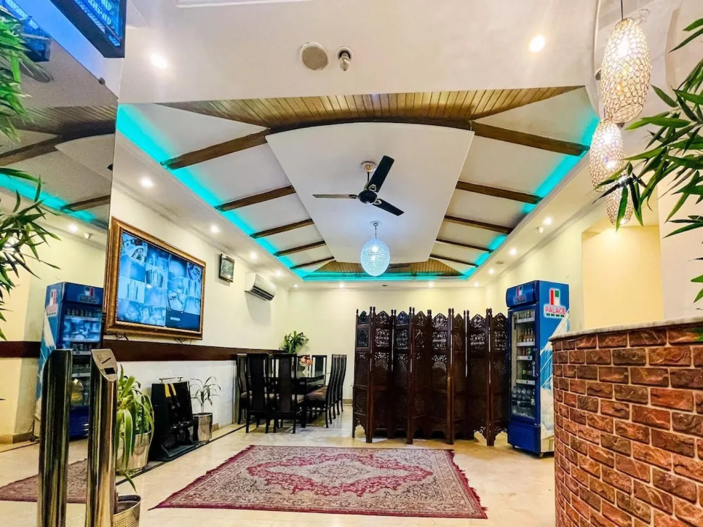 Rose Palace Hotel Gulberg