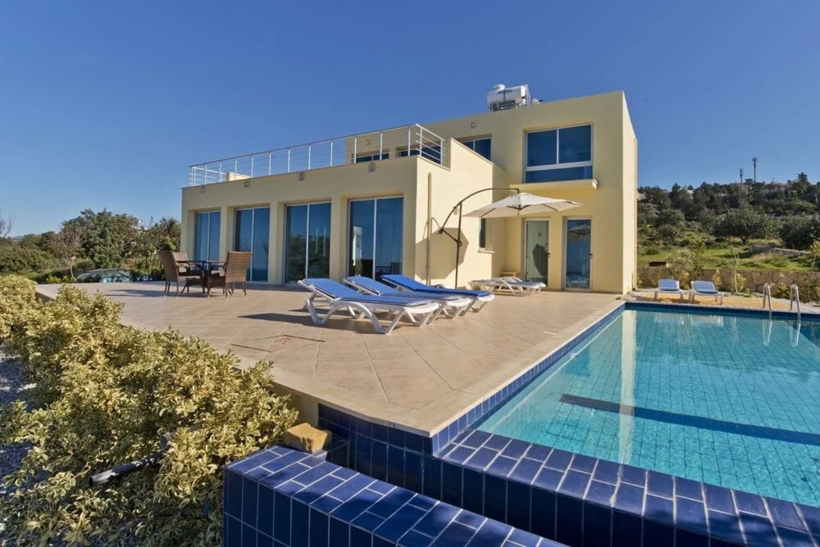 Villa Sweetwater Bay by Amy Villas