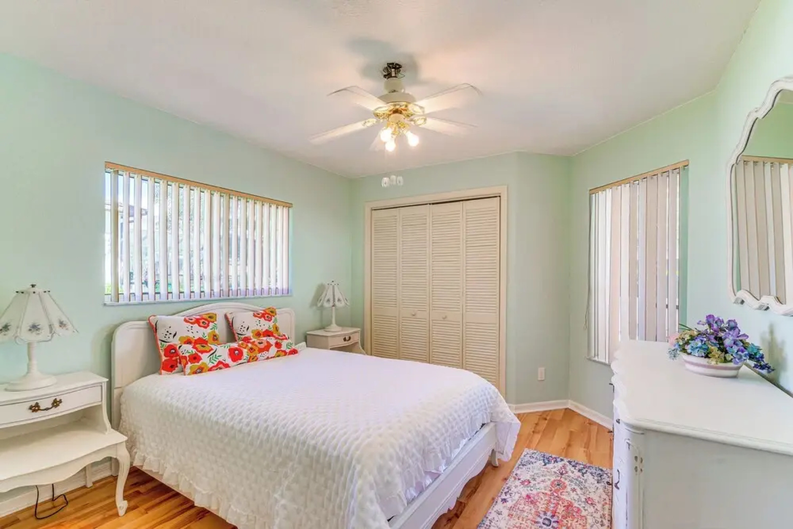 Spring Hill Home: Heated Pool, 9 Mi to Beach!