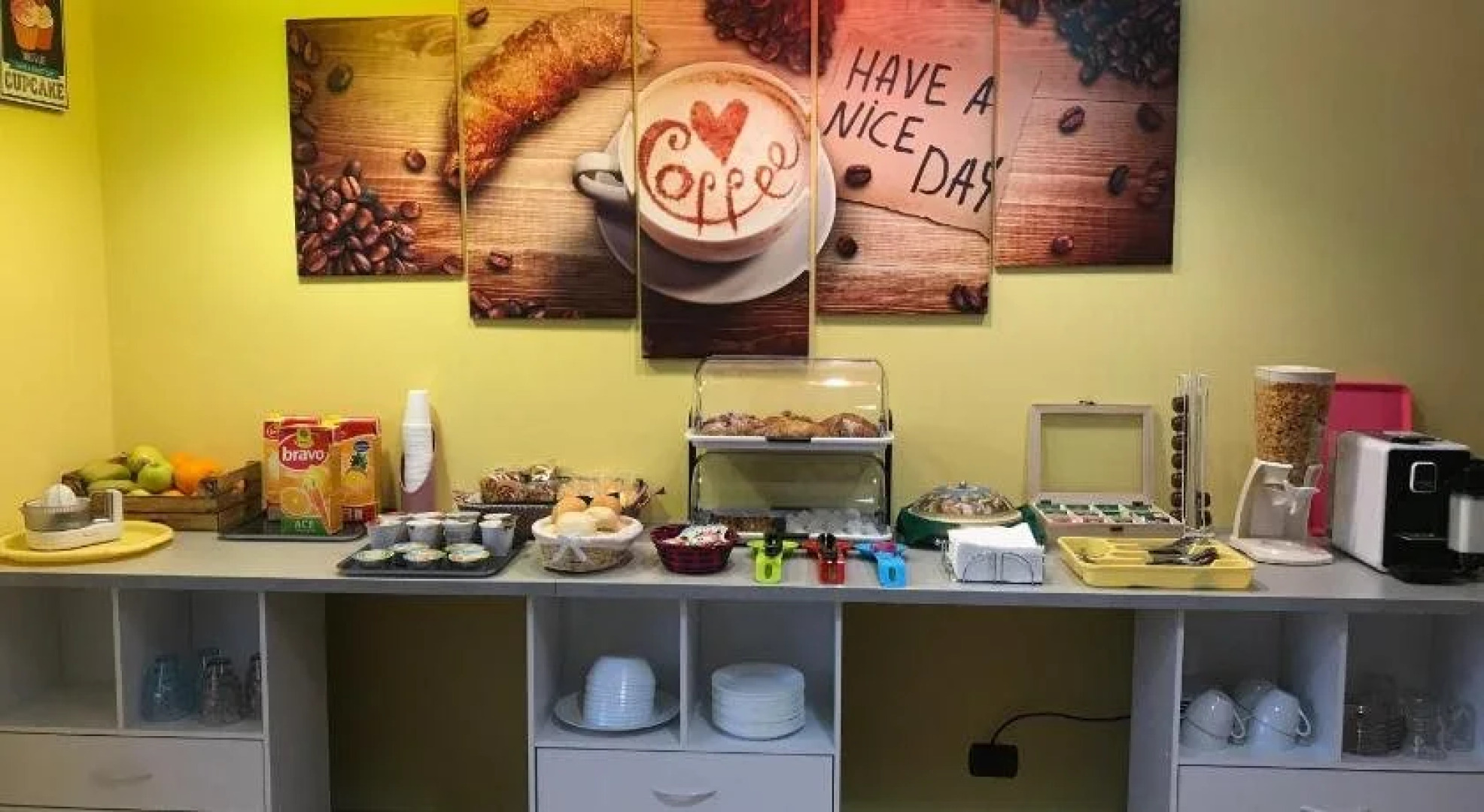 Color House Malpensa B&B