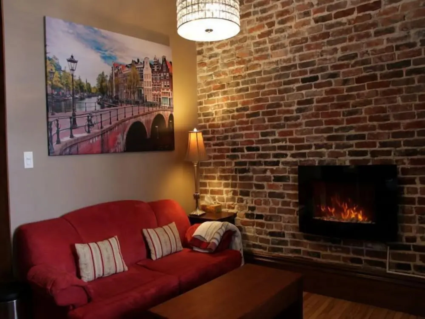 Vieux-Old Farnham Appart Condotel1