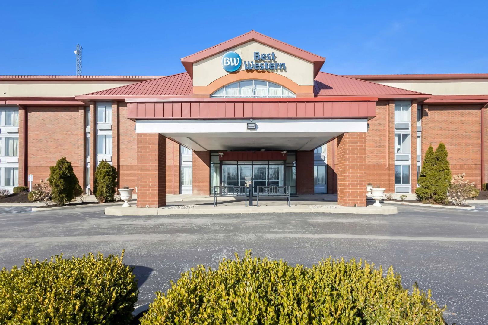 Best Western Luxbury Inn Fort Wayne