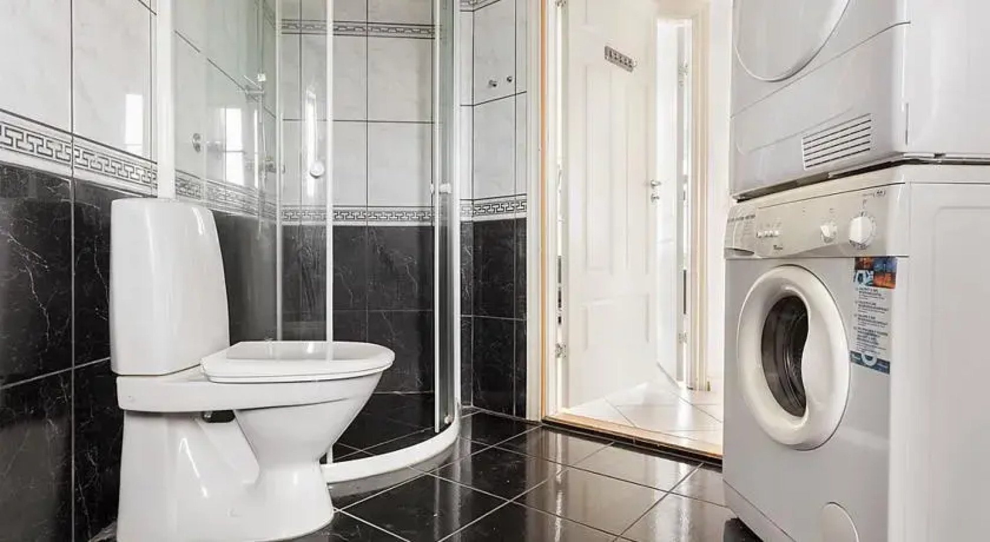 Westbo, Johan Thorsens gt 66