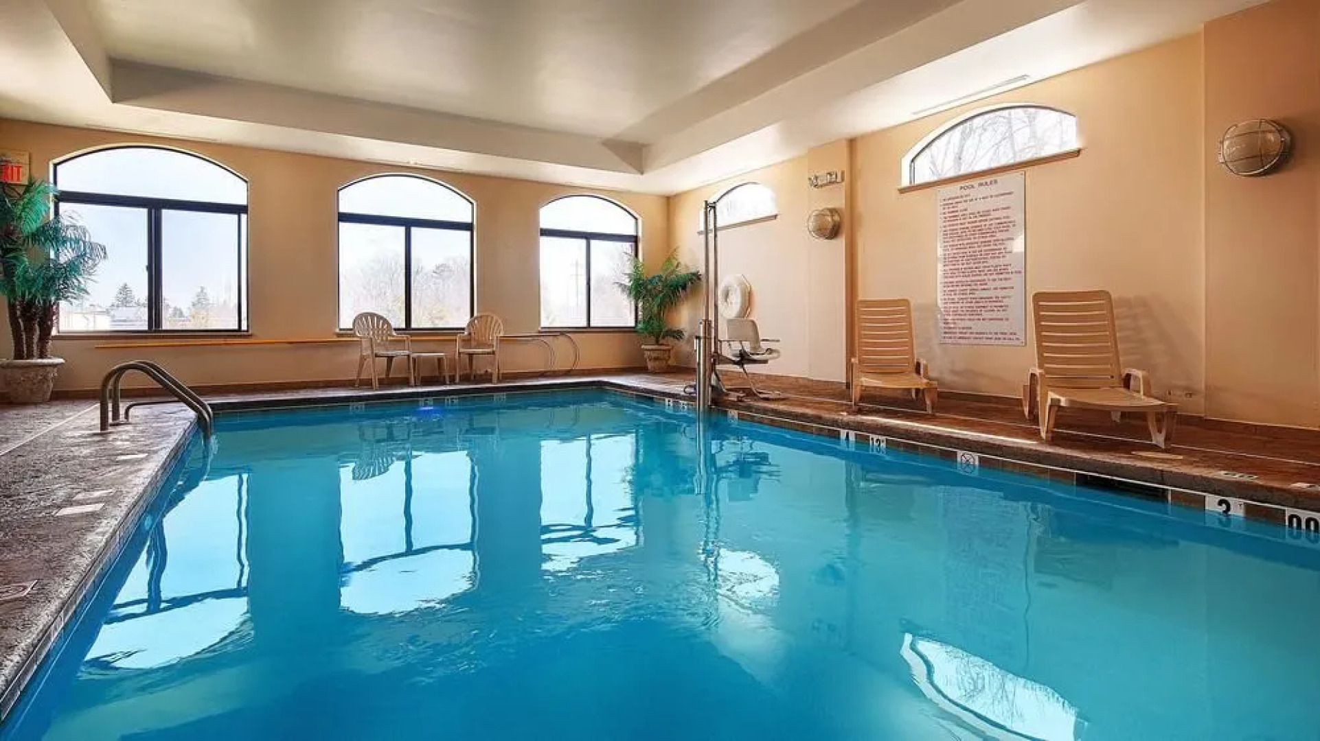 Holiday Inn Express & Suites Williamstown - Glassboro