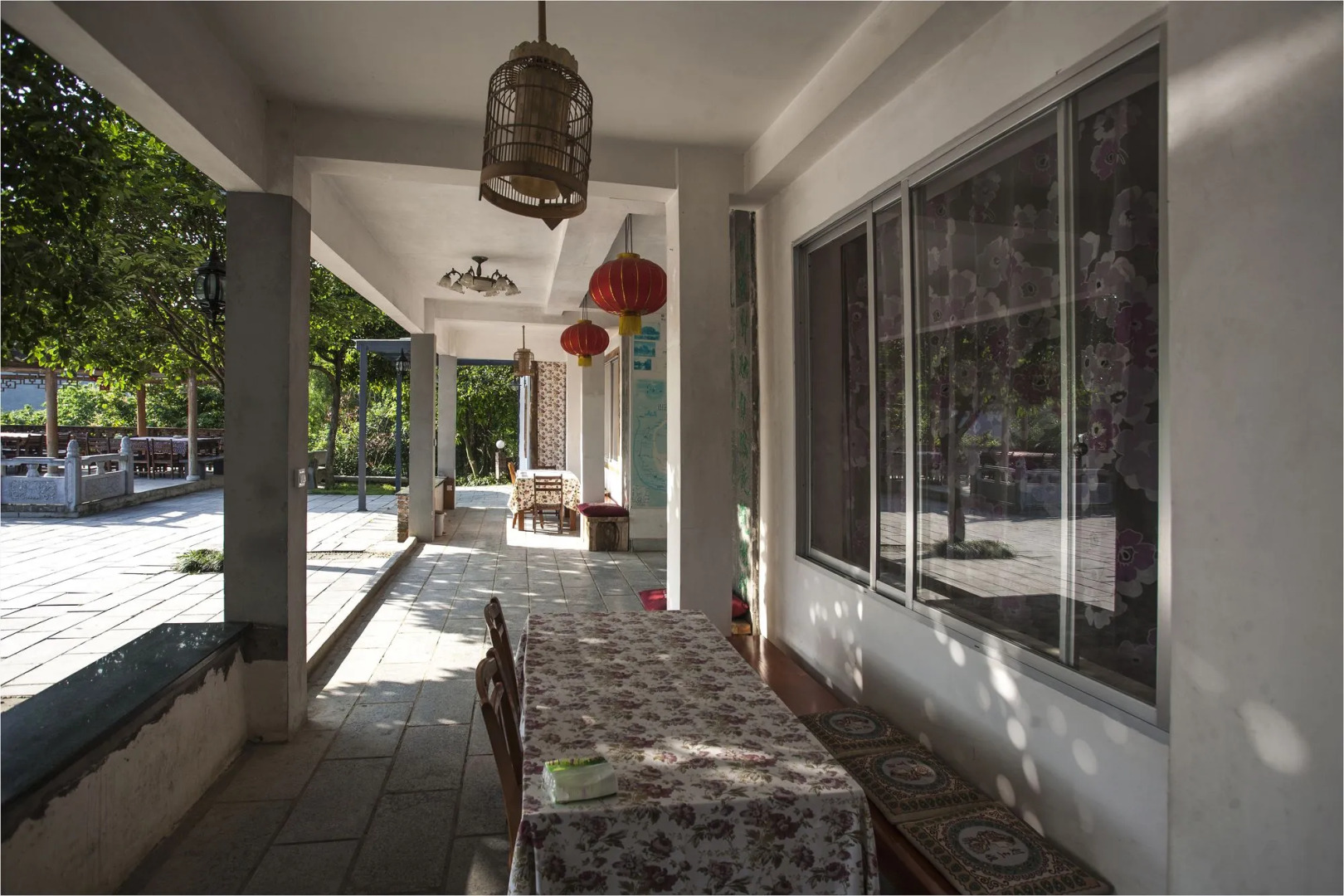 Riverside Retreat Hotel