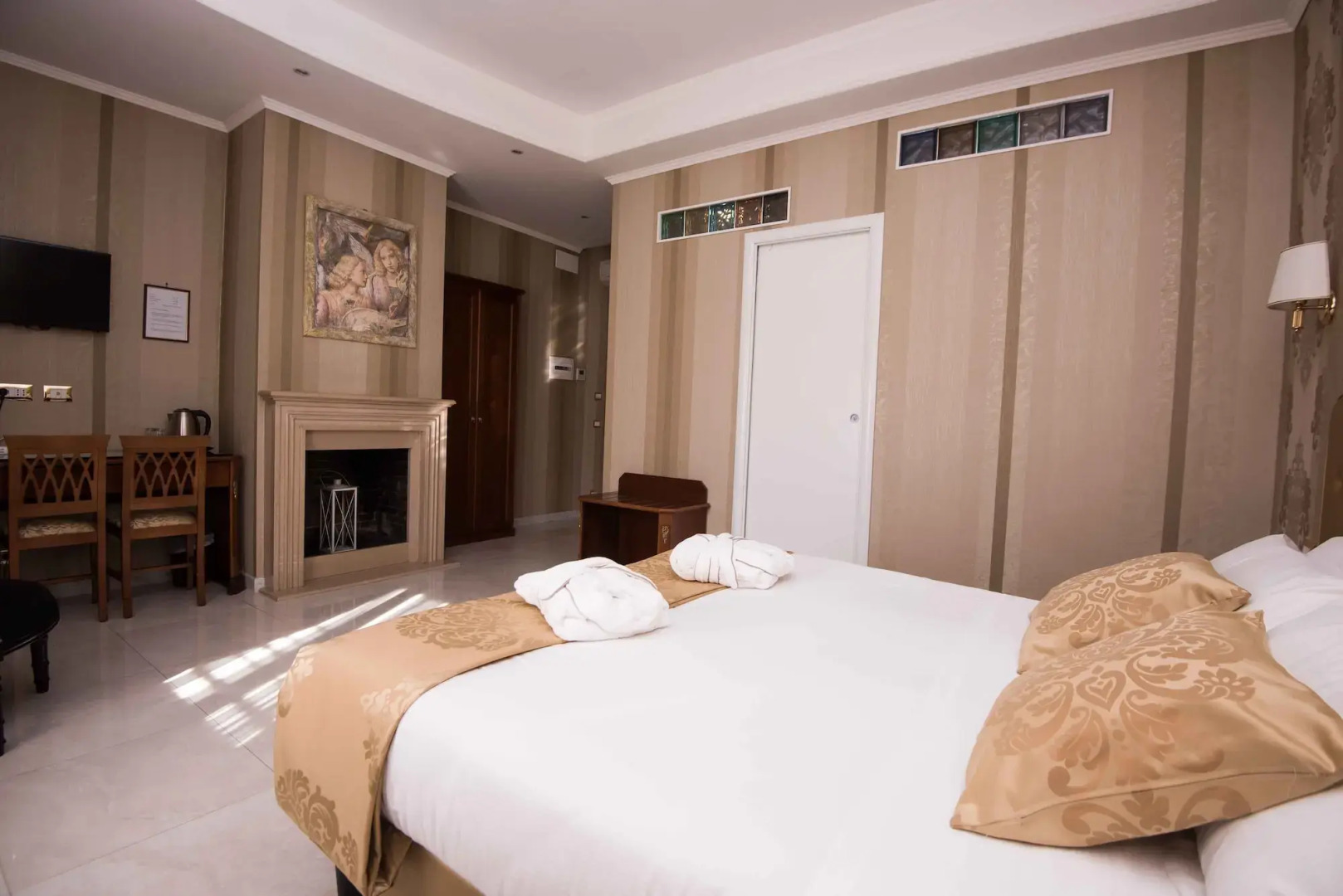 Navona Queen Rooftop