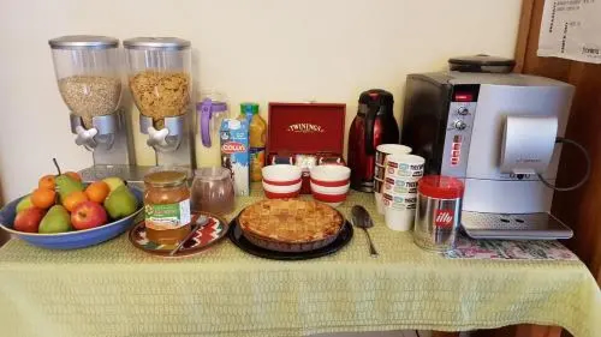 Frontera Pucón Hostel B&B