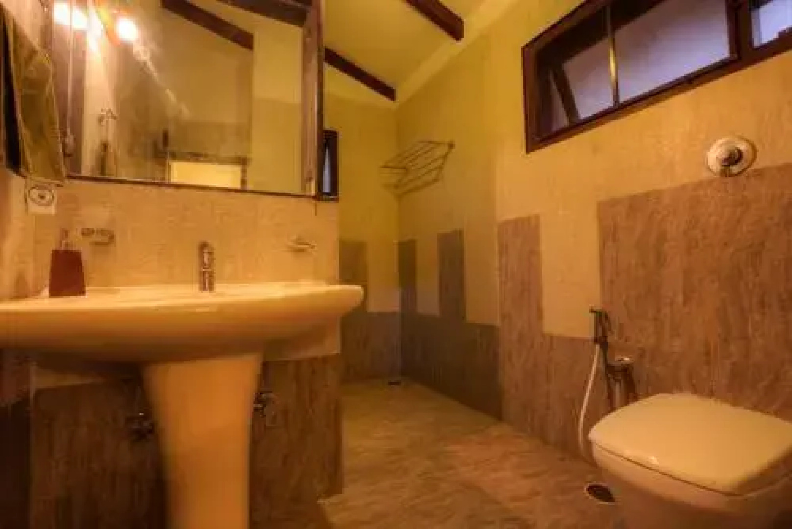 Phalguni River Lodge