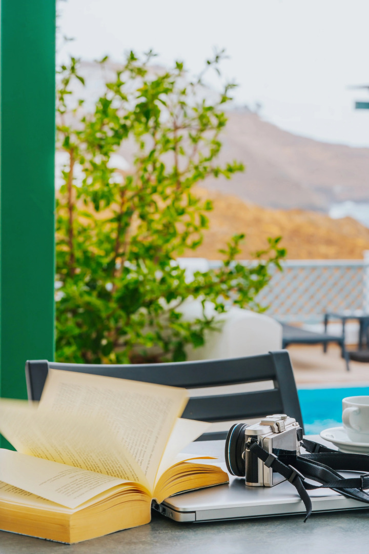 Aelia Apartments & Suites