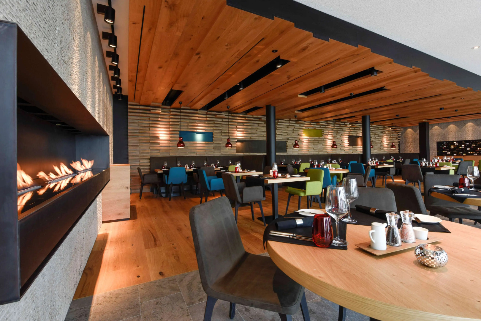 HERMITAGE Lake Lucerne - Beach Club & Lifestyle Hotel