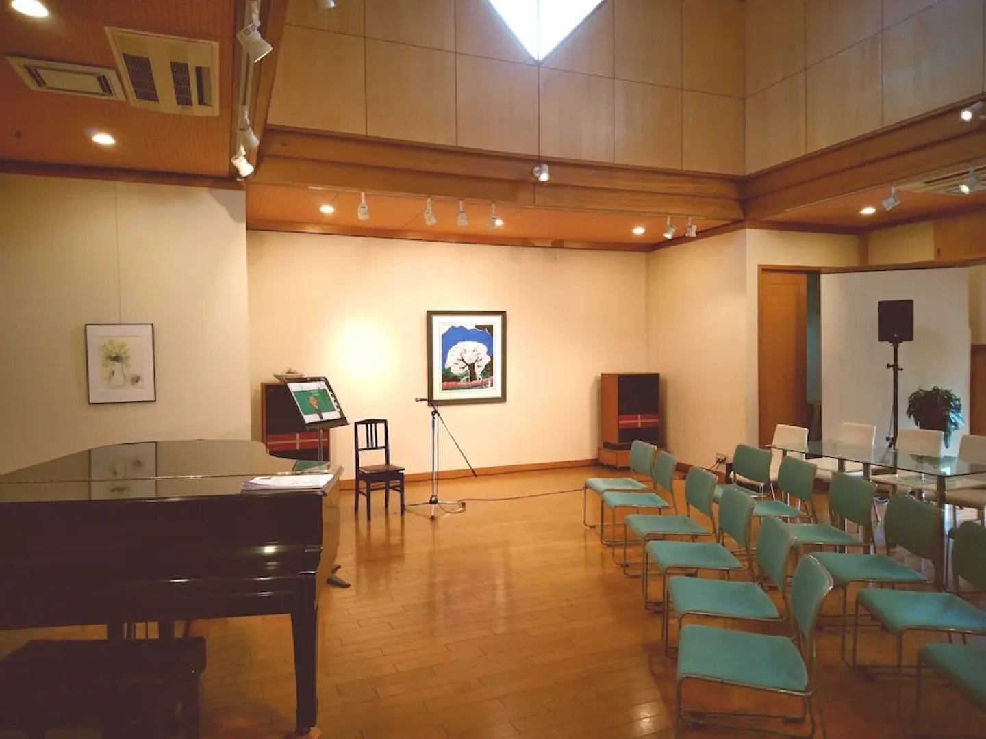 Hitoyoshi Mori no Hall Lady's Inn – Caters to Women