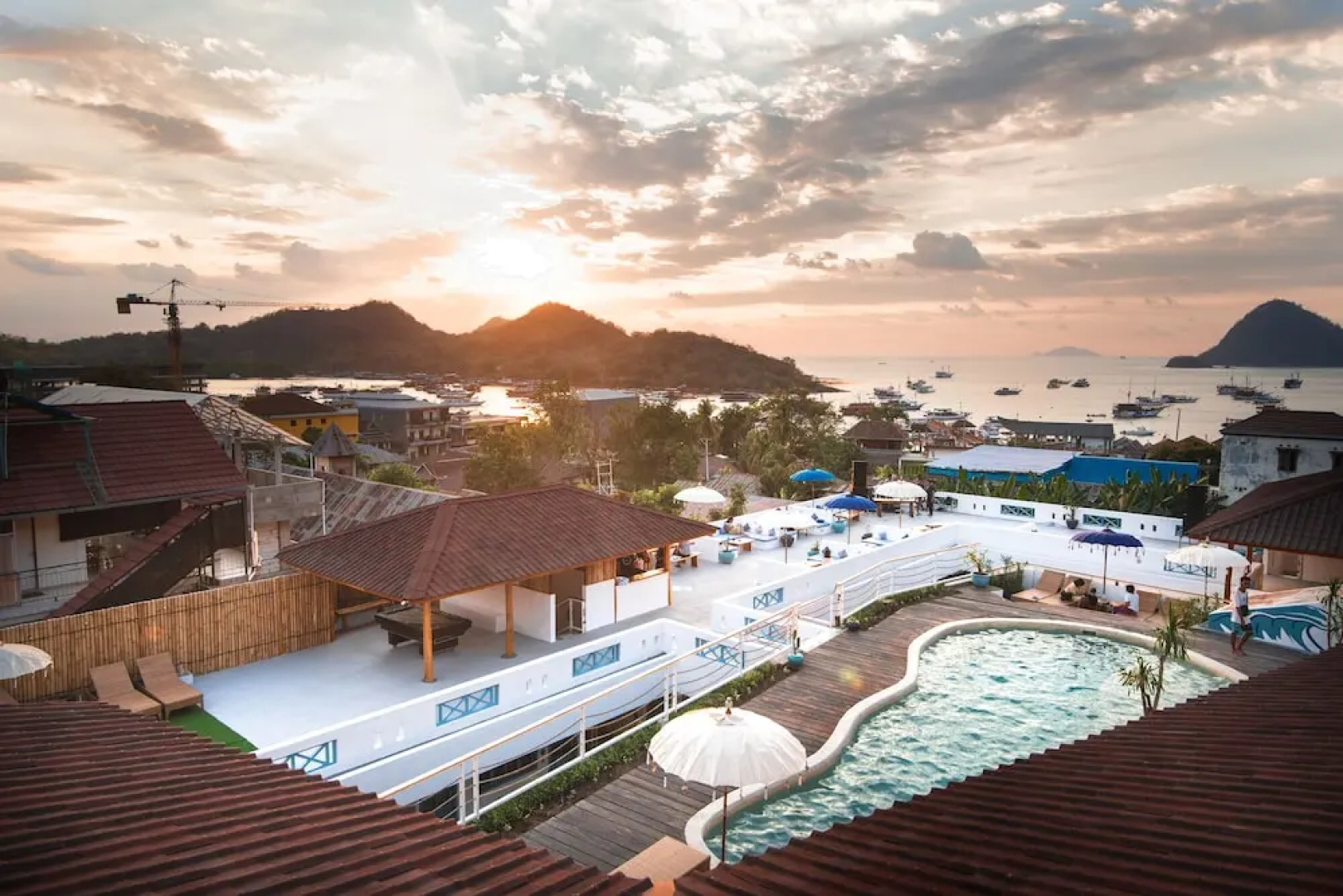 Seaesta Komodo Hotel & Hostel
