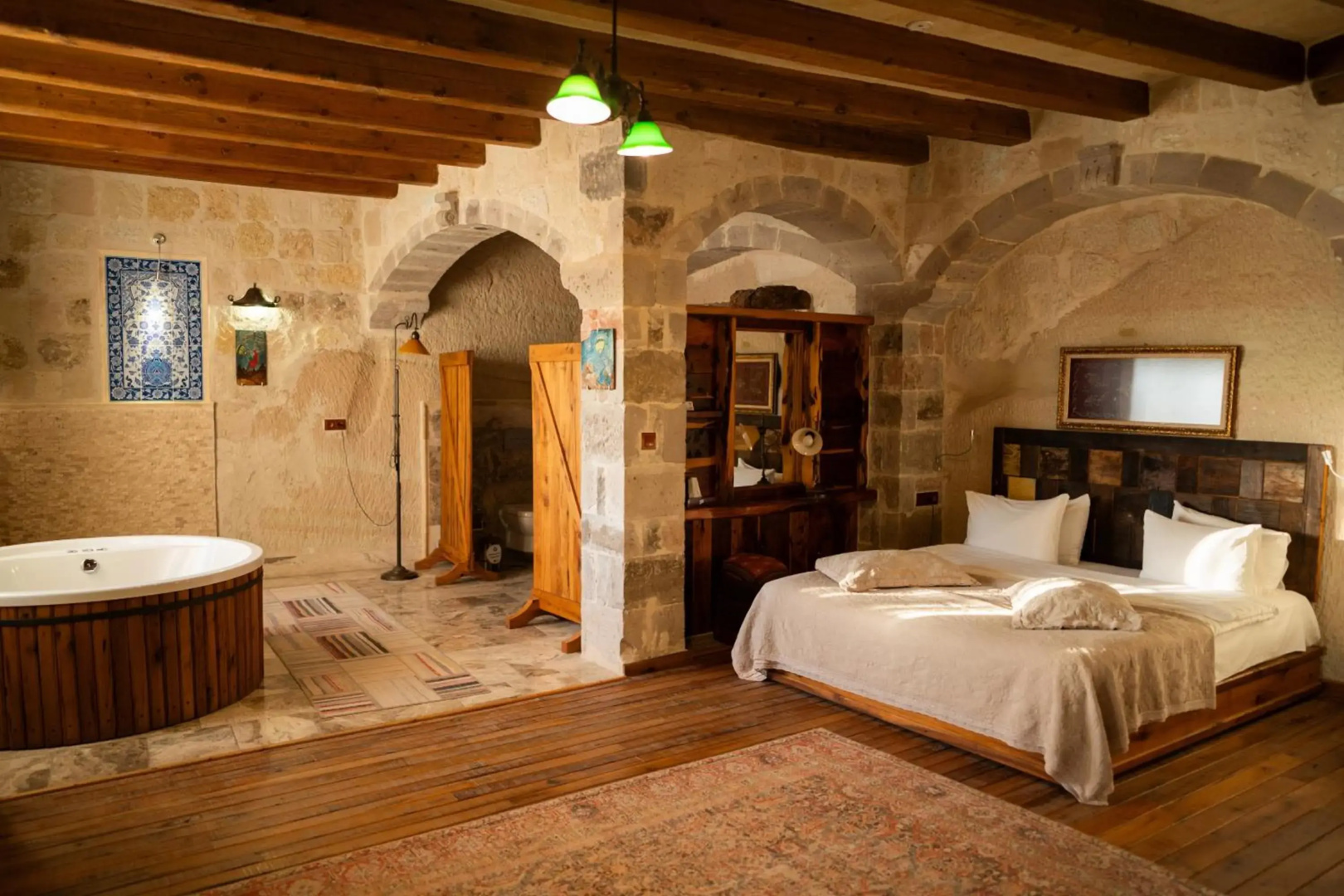 Seki Cave Suites