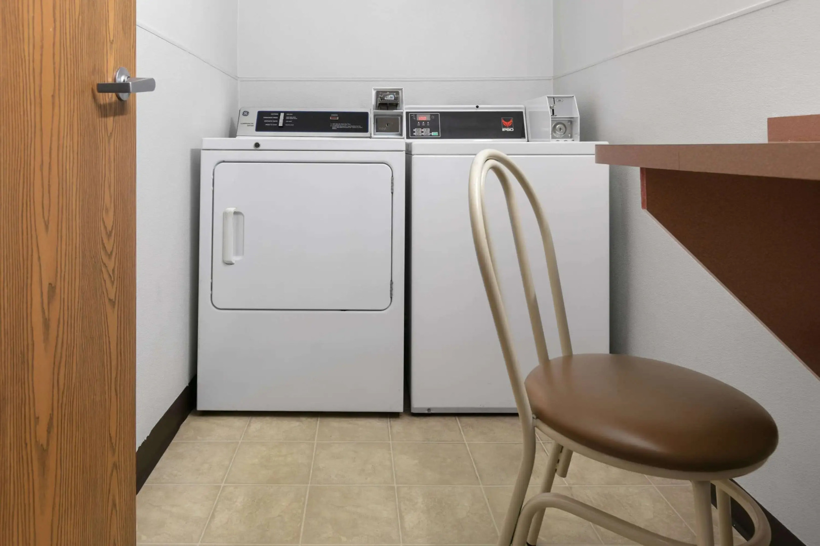 Super 8 by Wyndham Grapevine/DFW Airport Northwest