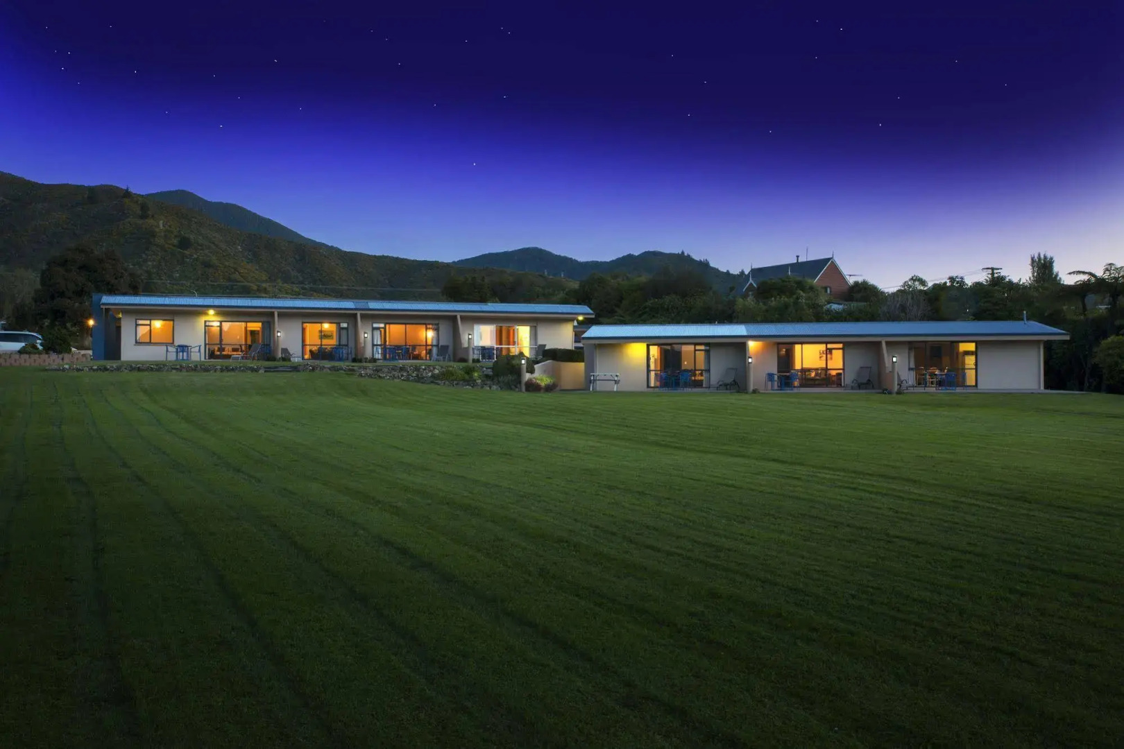 Bay Vista Waterfront Motel Picton