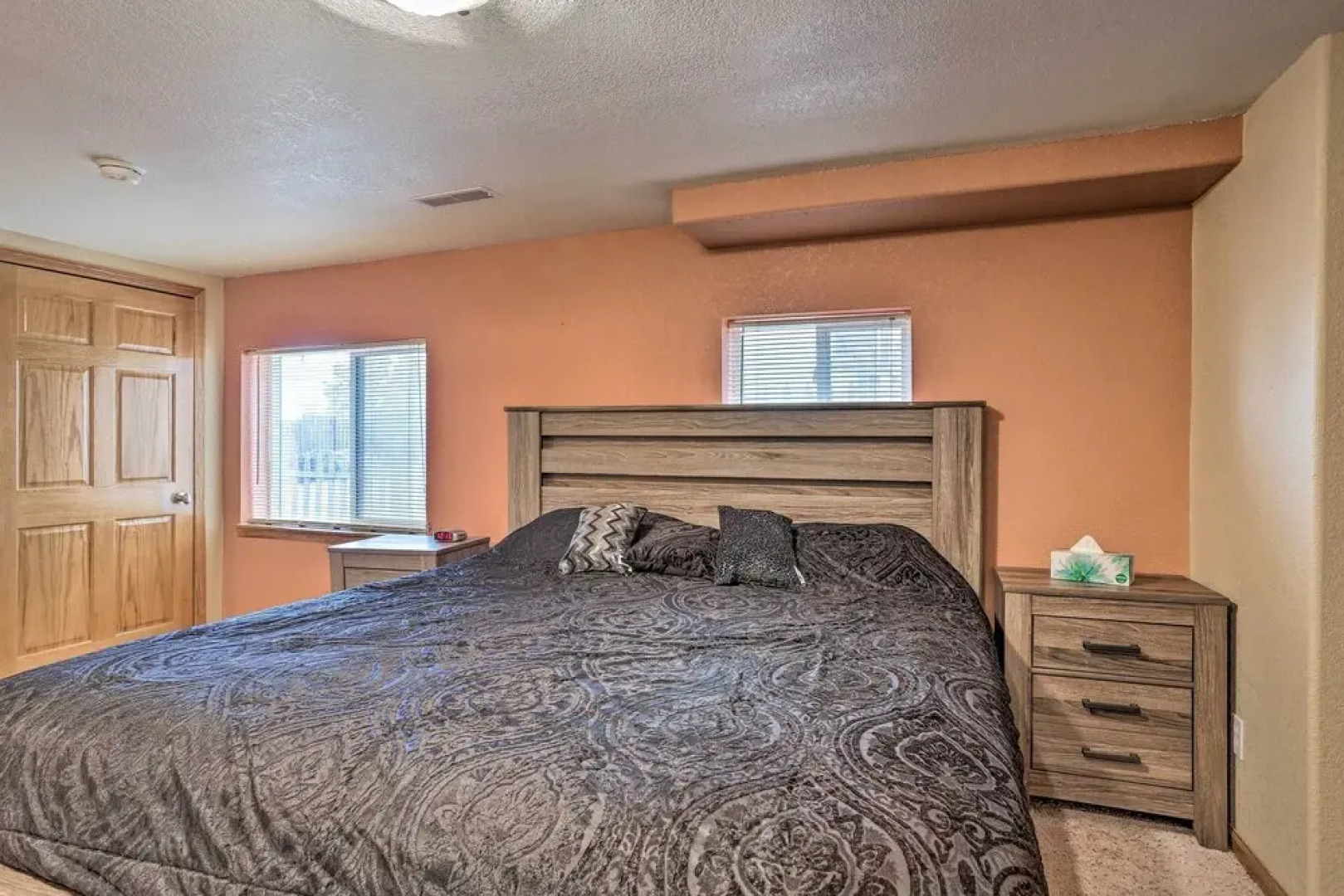 Lead Apartment ~ 5 Mi to Terry Peak Skiing!