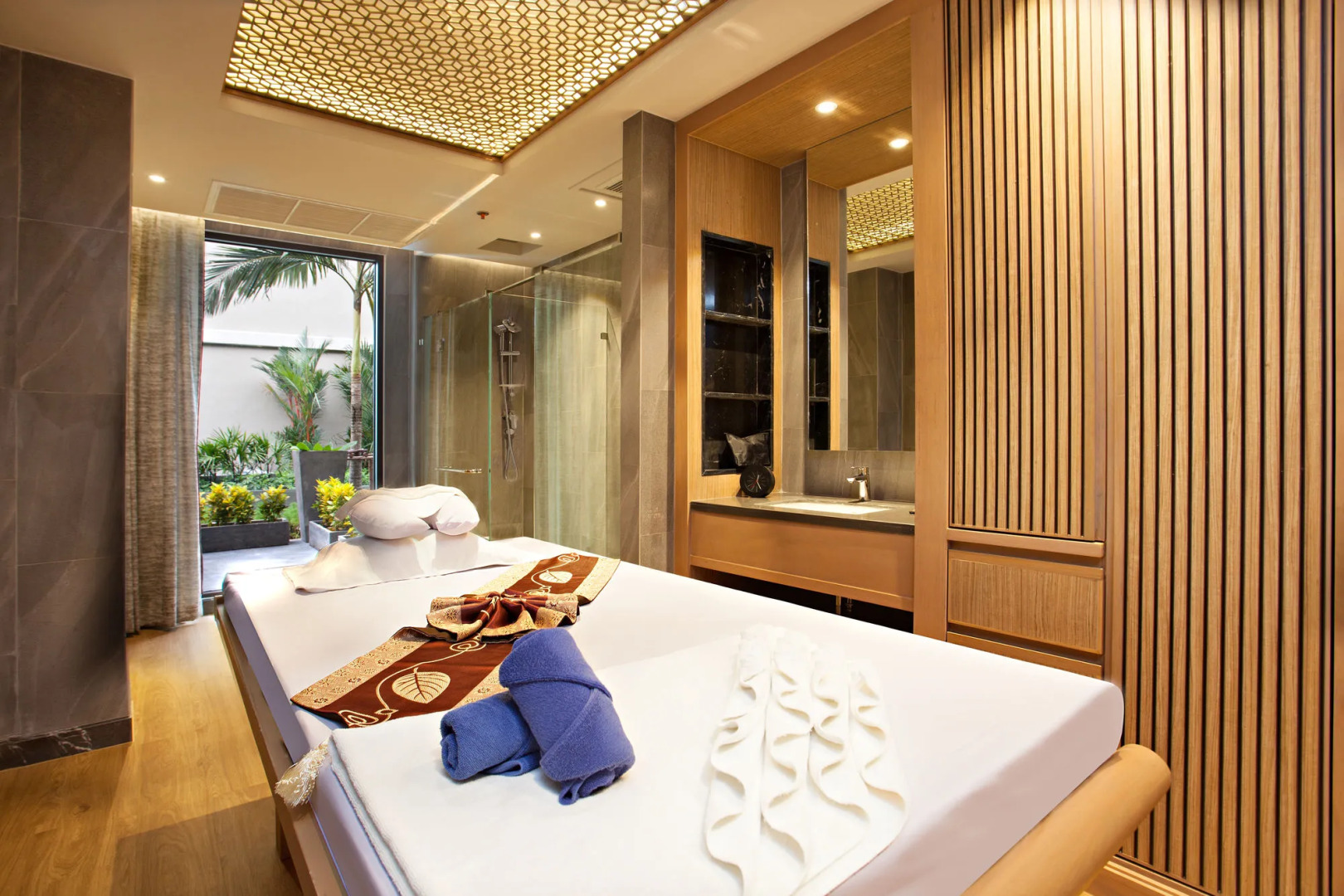 Le Meridien Khao Lak Resort & Spa