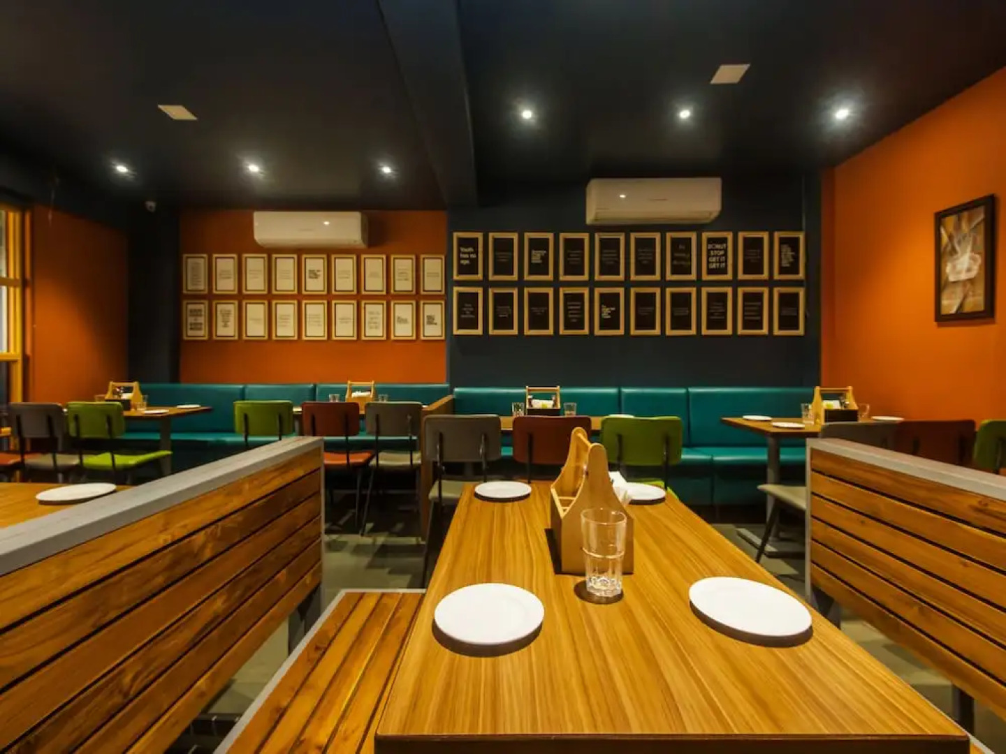 OYO 13857 Hotel Imperial