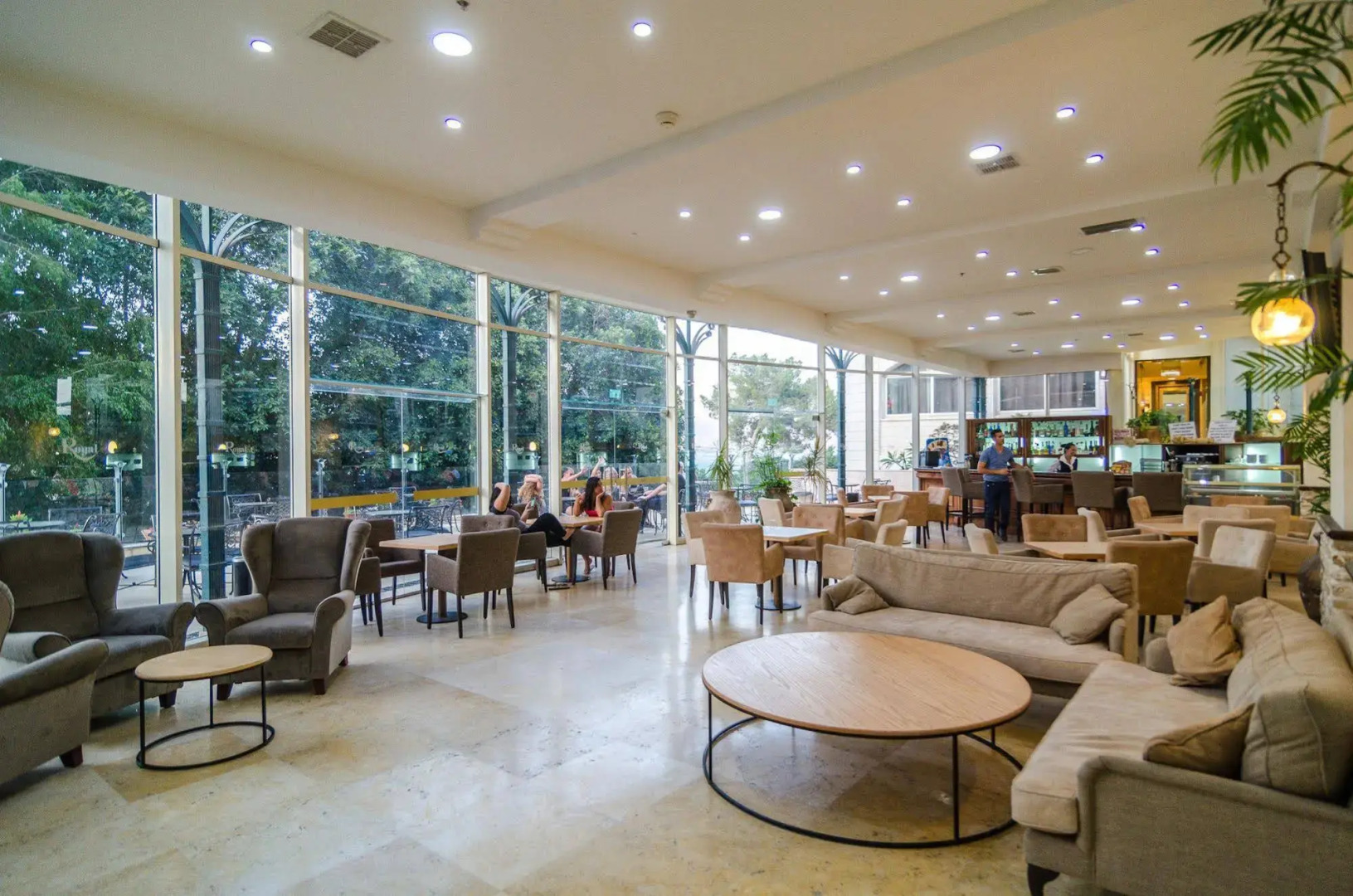 Royal Plaza Hotel