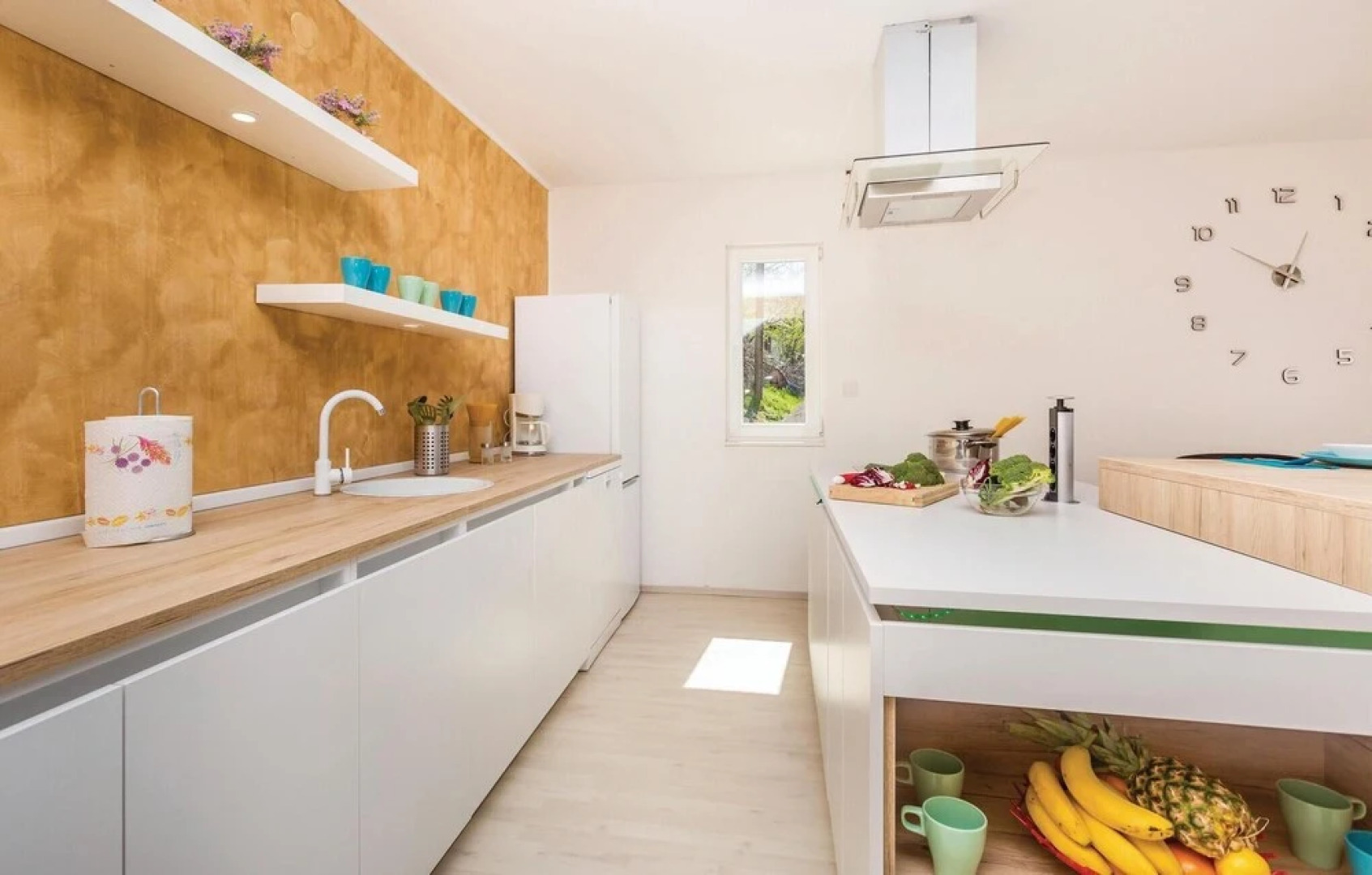 Nice Home in Lukovo with Hot Tub, WiFi & 4 Bedrooms