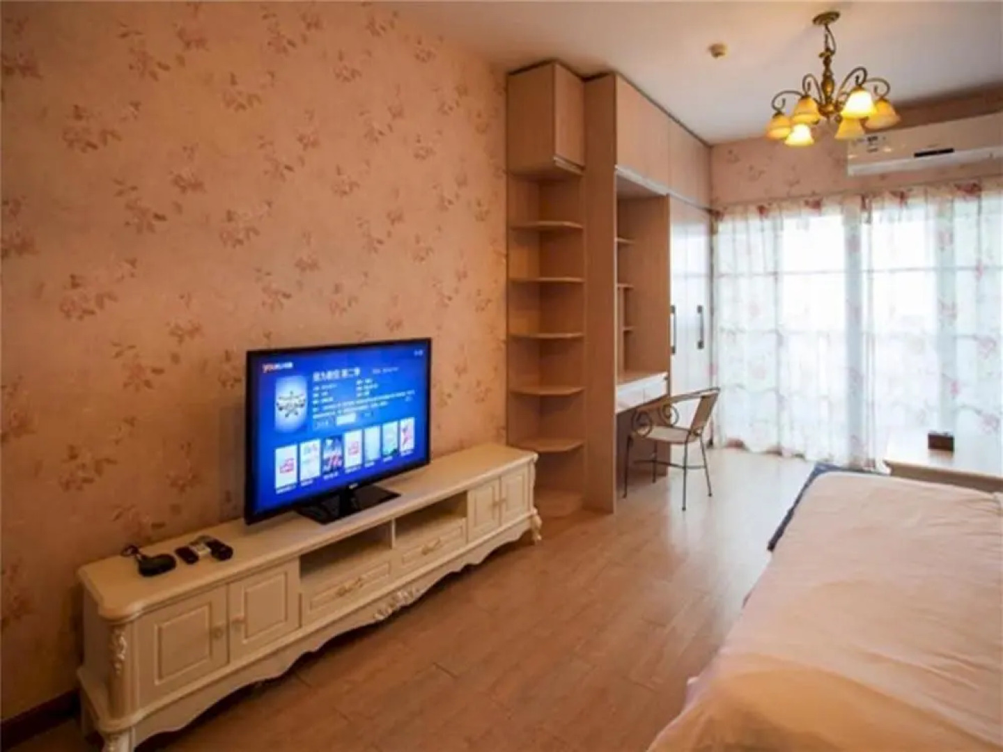 Chongqing Langqingju Apartment
